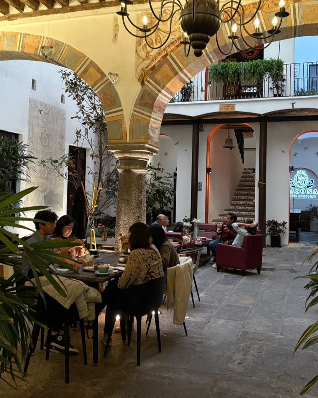 Patio de casona en el Centro Histórico donde se sirve el brunch
